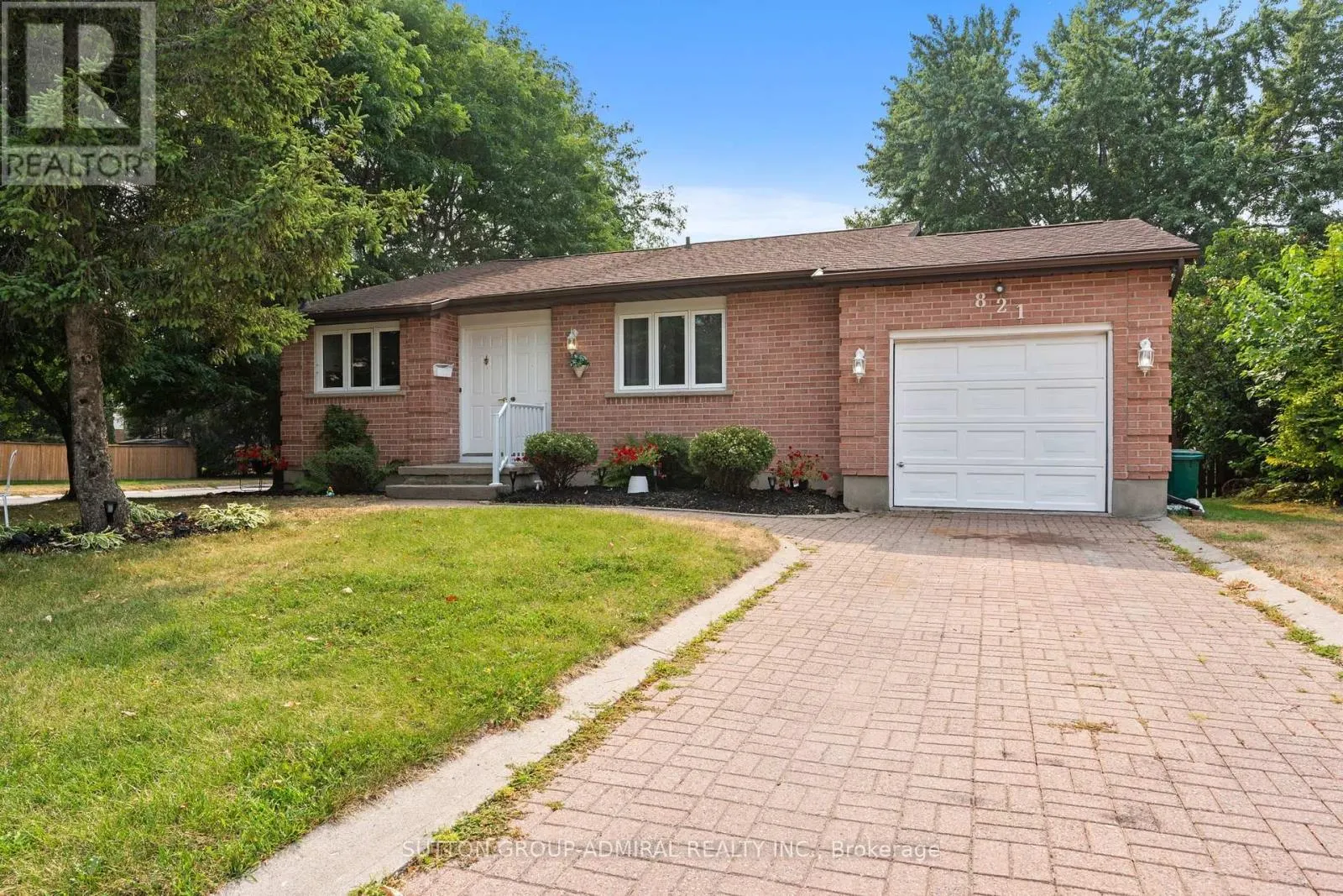 821 BRIDLE PATH CRESCENT