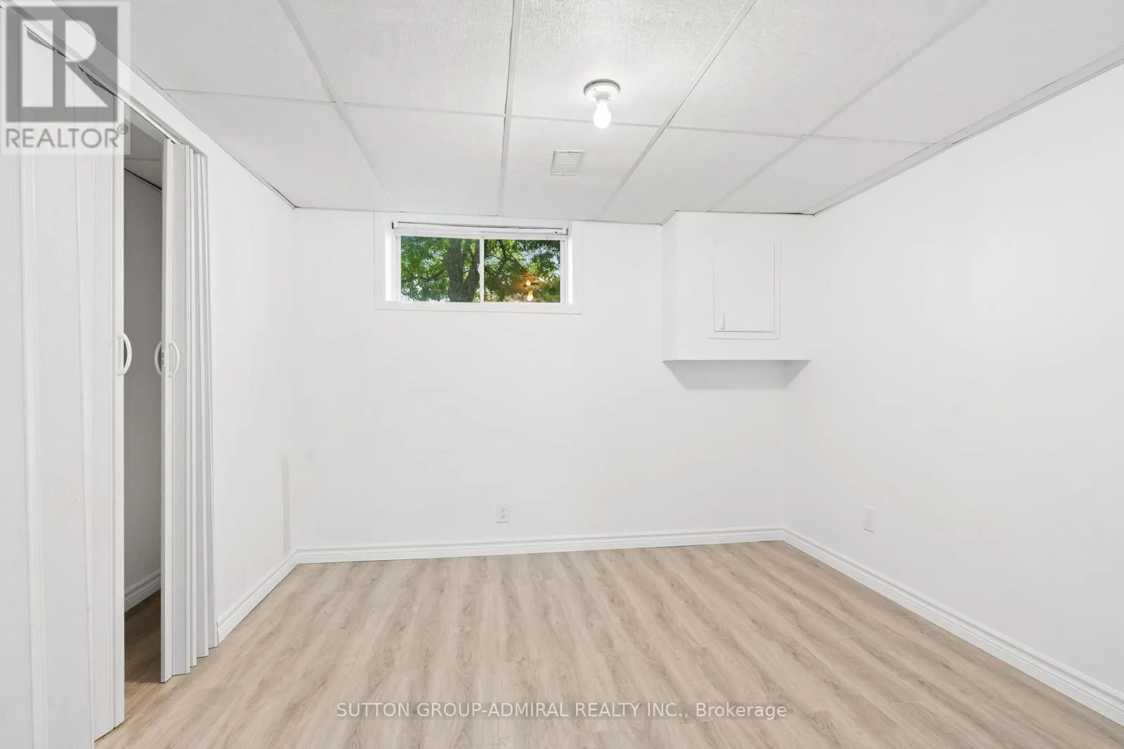 821 BRIDLE PATH CRESCENT