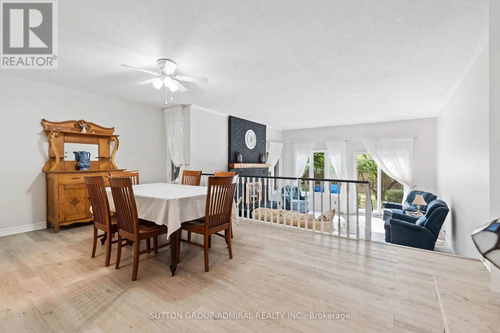 821 BRIDLE PATH CRESCENT