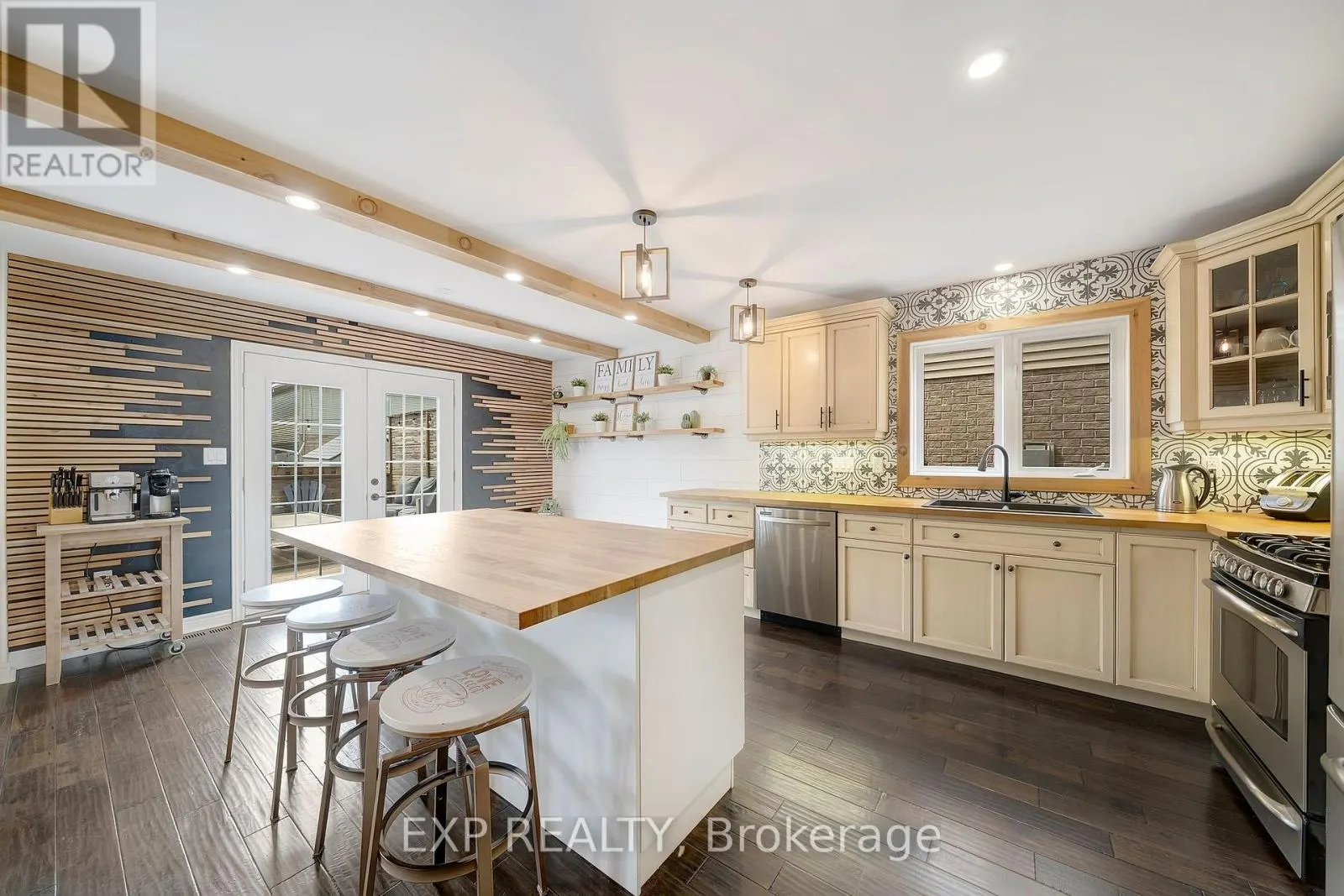4882 ALLAN COURT