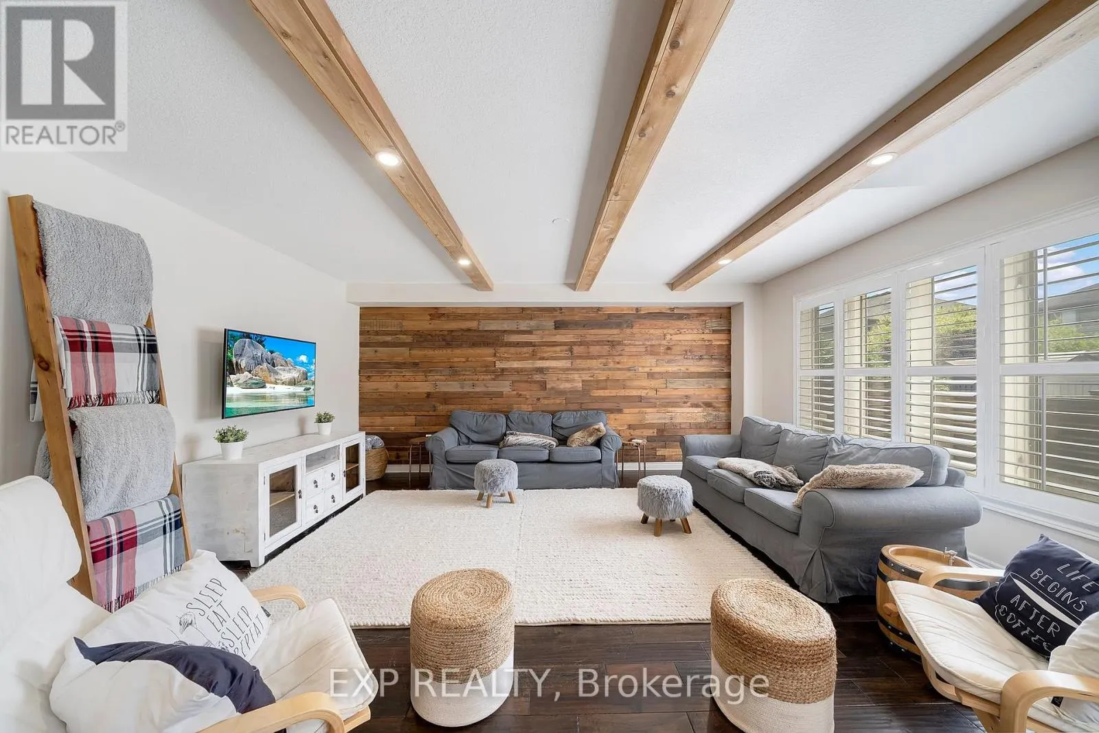 4882 ALLAN COURT