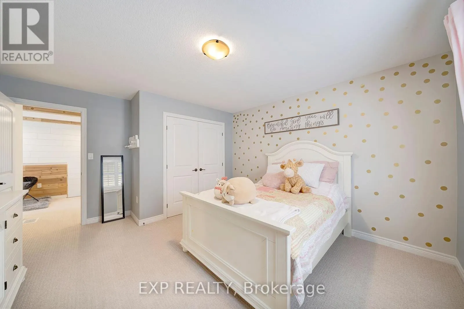 4882 ALLAN COURT
