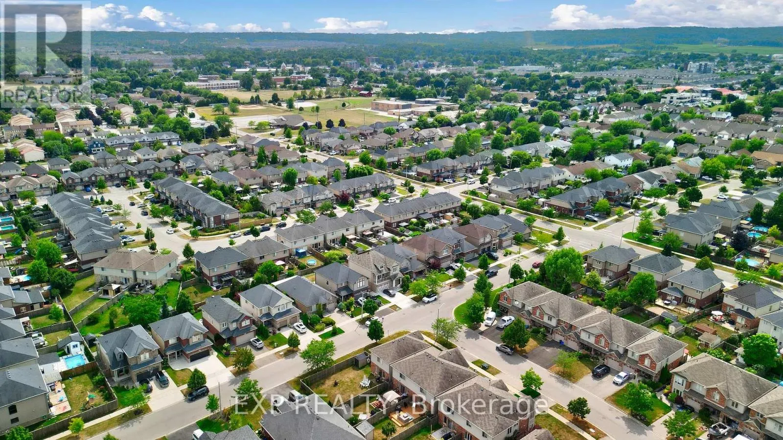 4882 ALLAN COURT