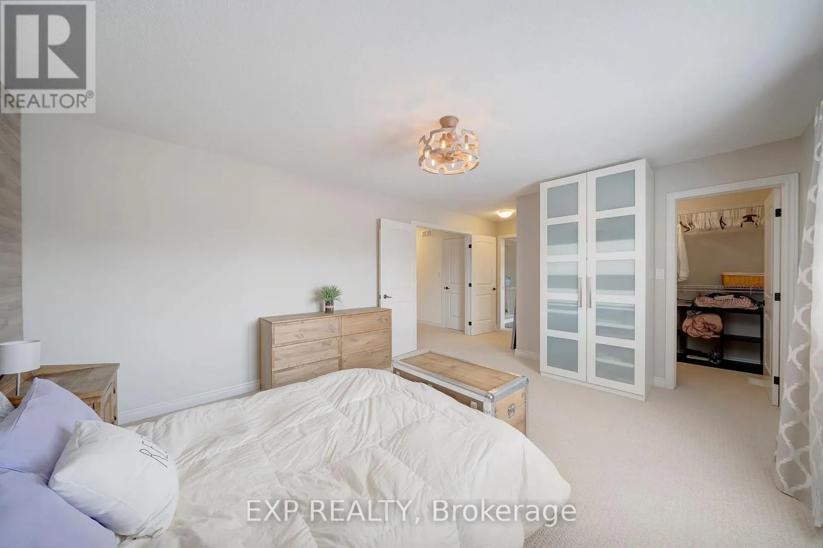 4882 ALLAN COURT