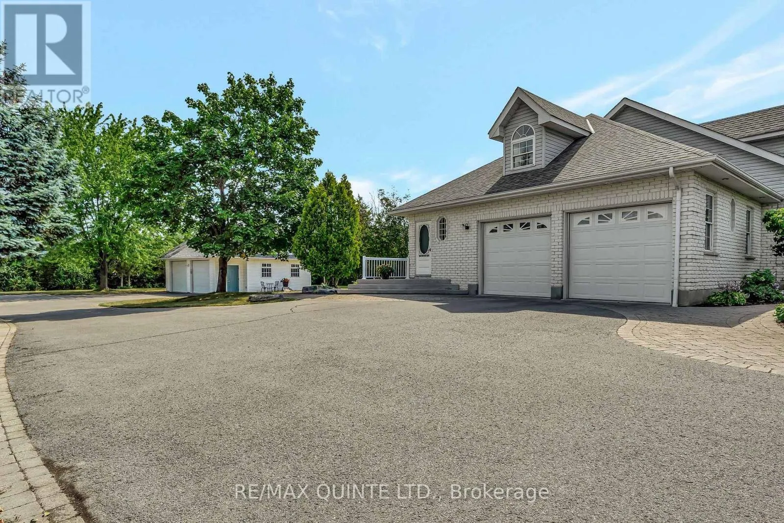 31 BAY BREEZE STREET