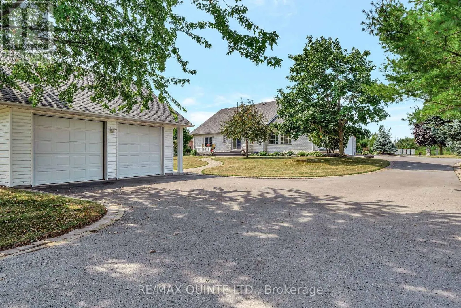31 BAY BREEZE STREET