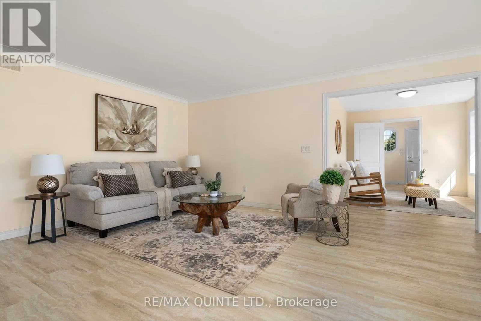 31 BAY BREEZE STREET