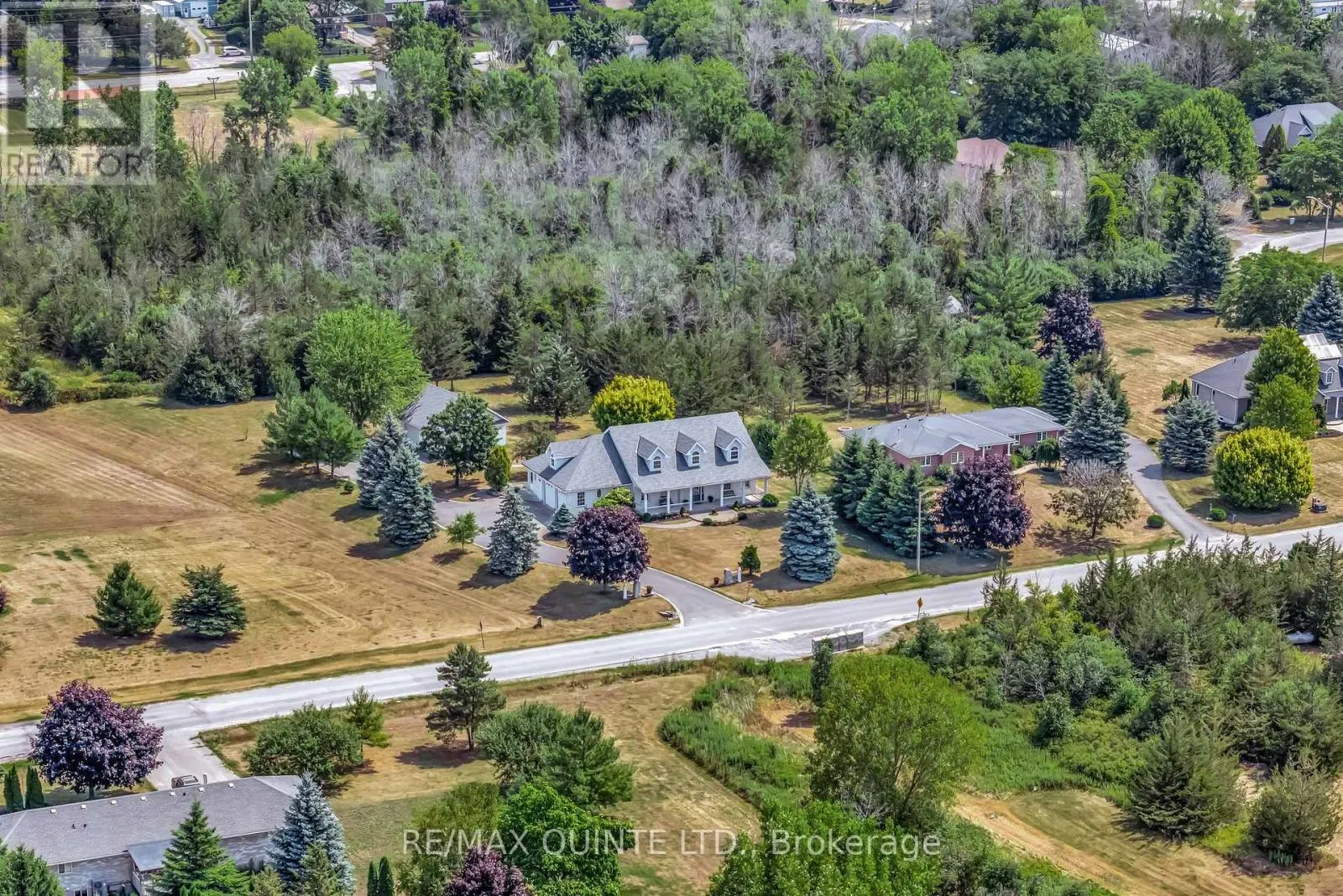 31 BAY BREEZE STREET