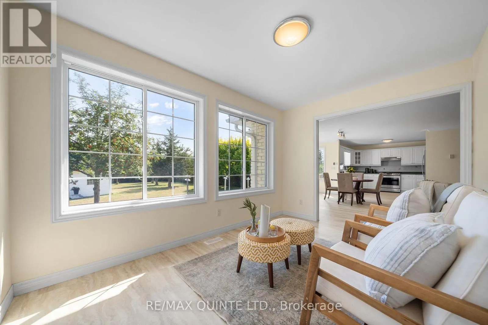 31 BAY BREEZE STREET
