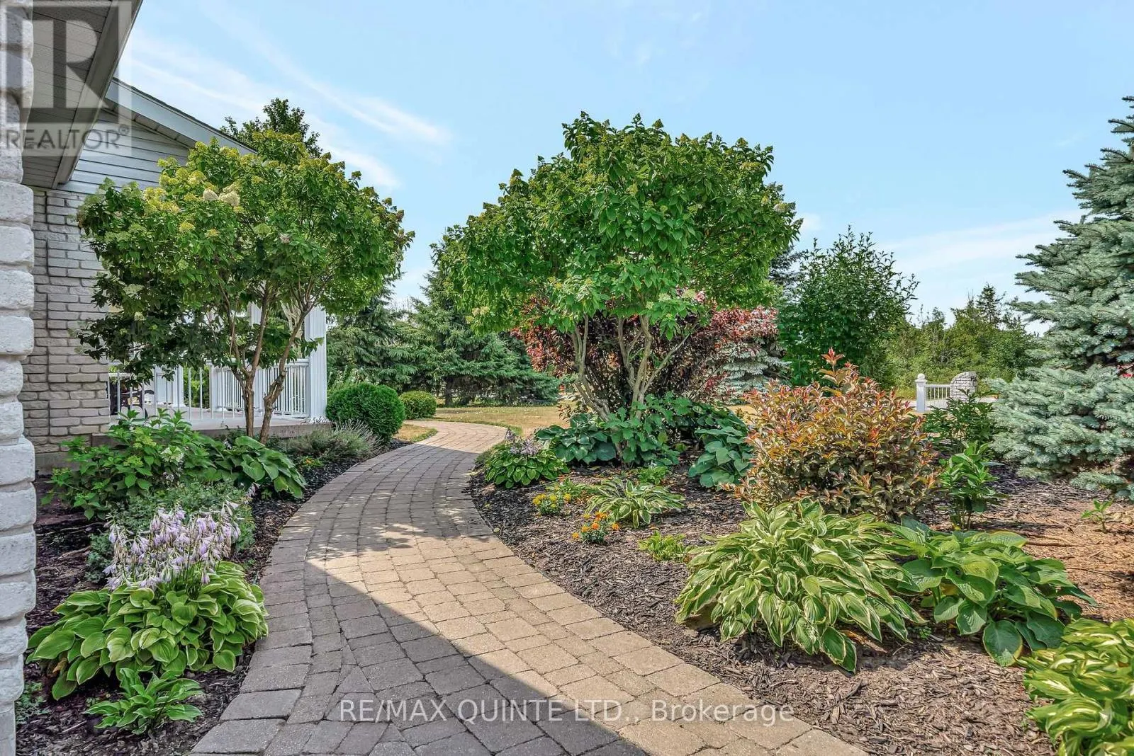 31 BAY BREEZE STREET