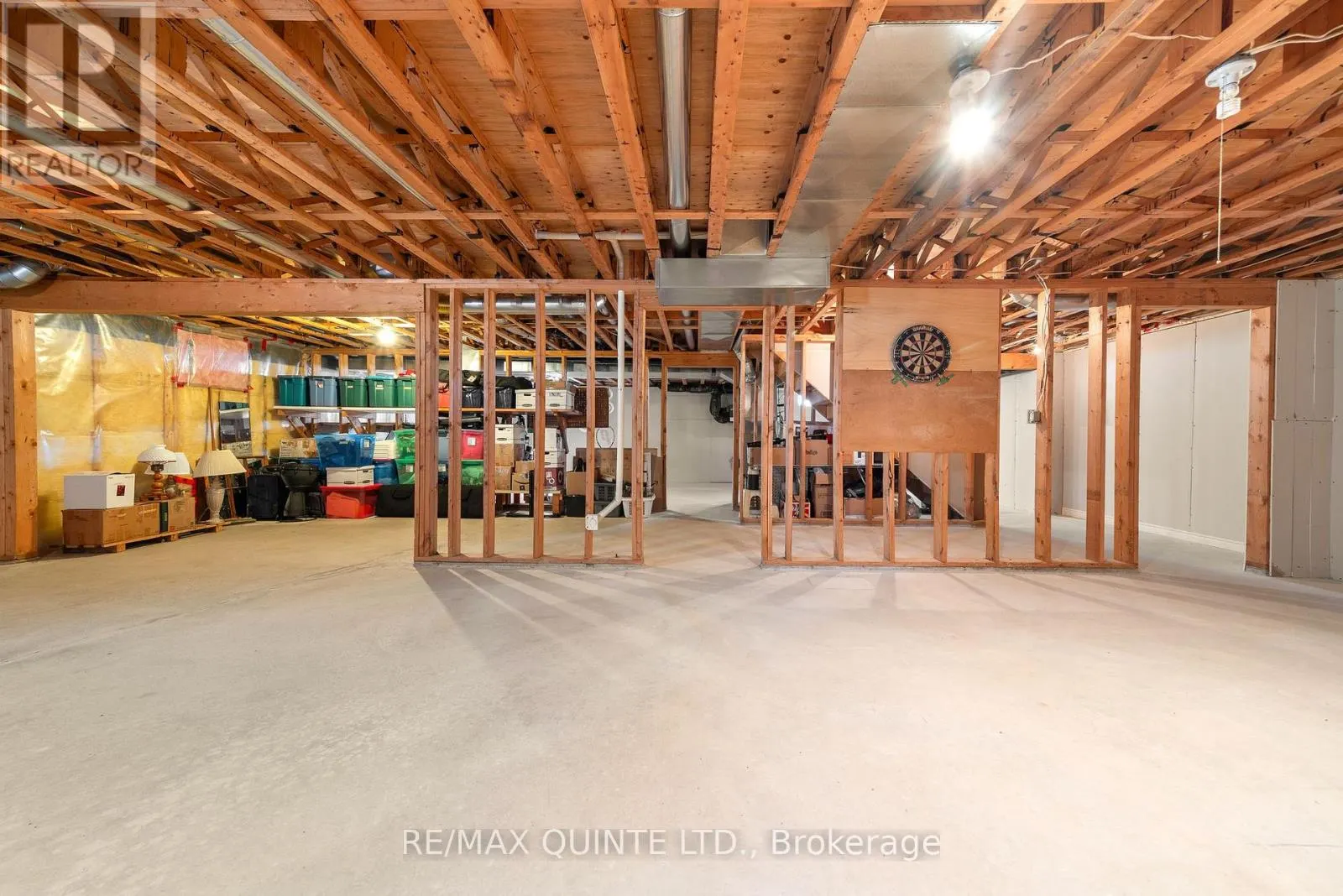 31 BAY BREEZE STREET