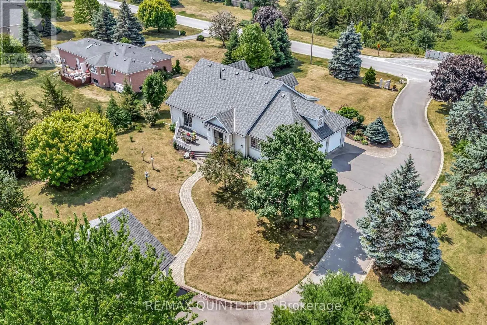 31 BAY BREEZE STREET