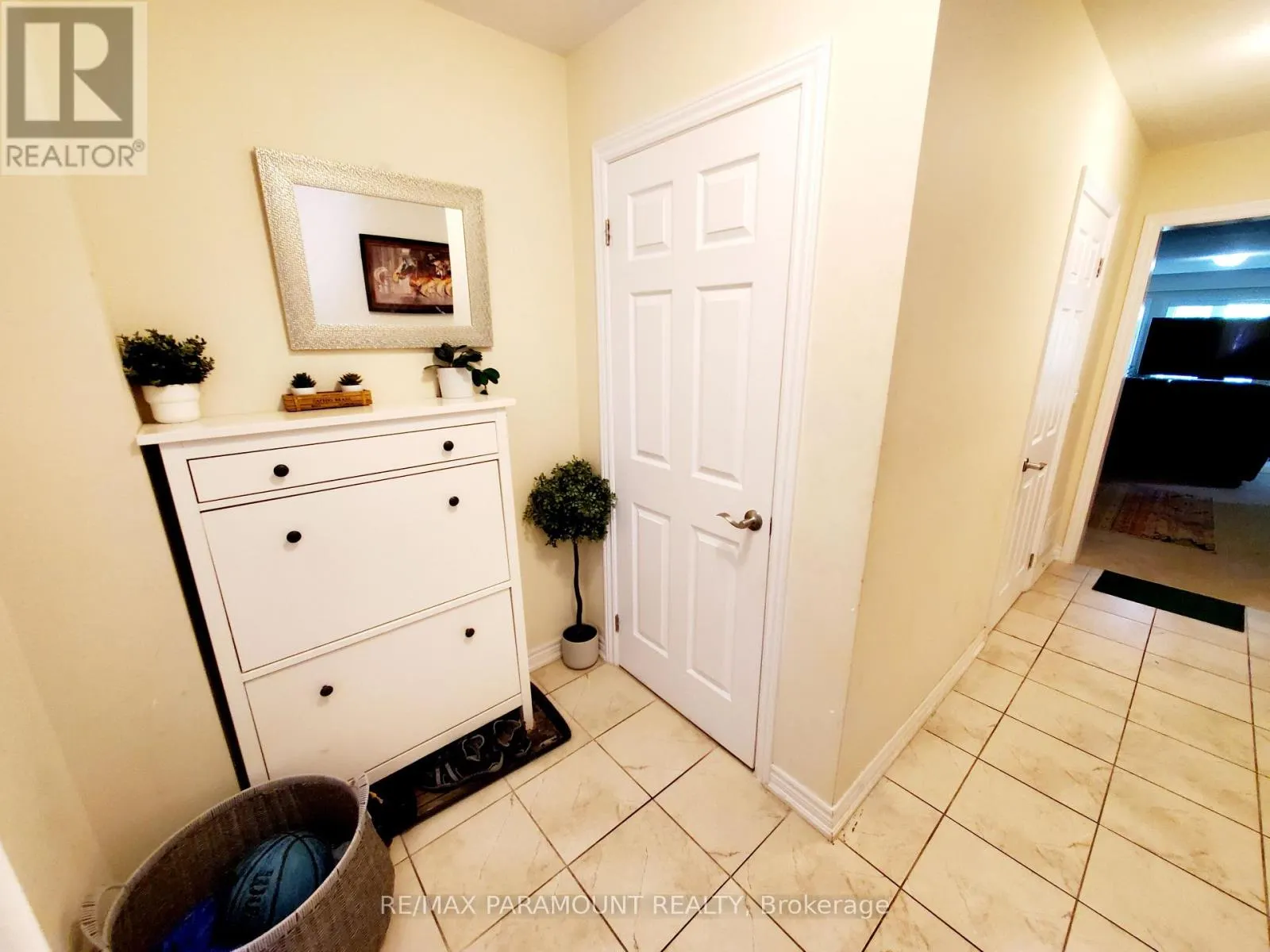 20 - 570 LINDEN DRIVE