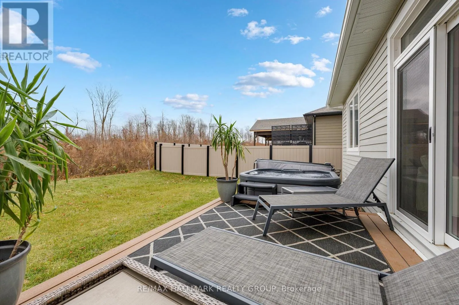 1077 SHEARER DRIVE
