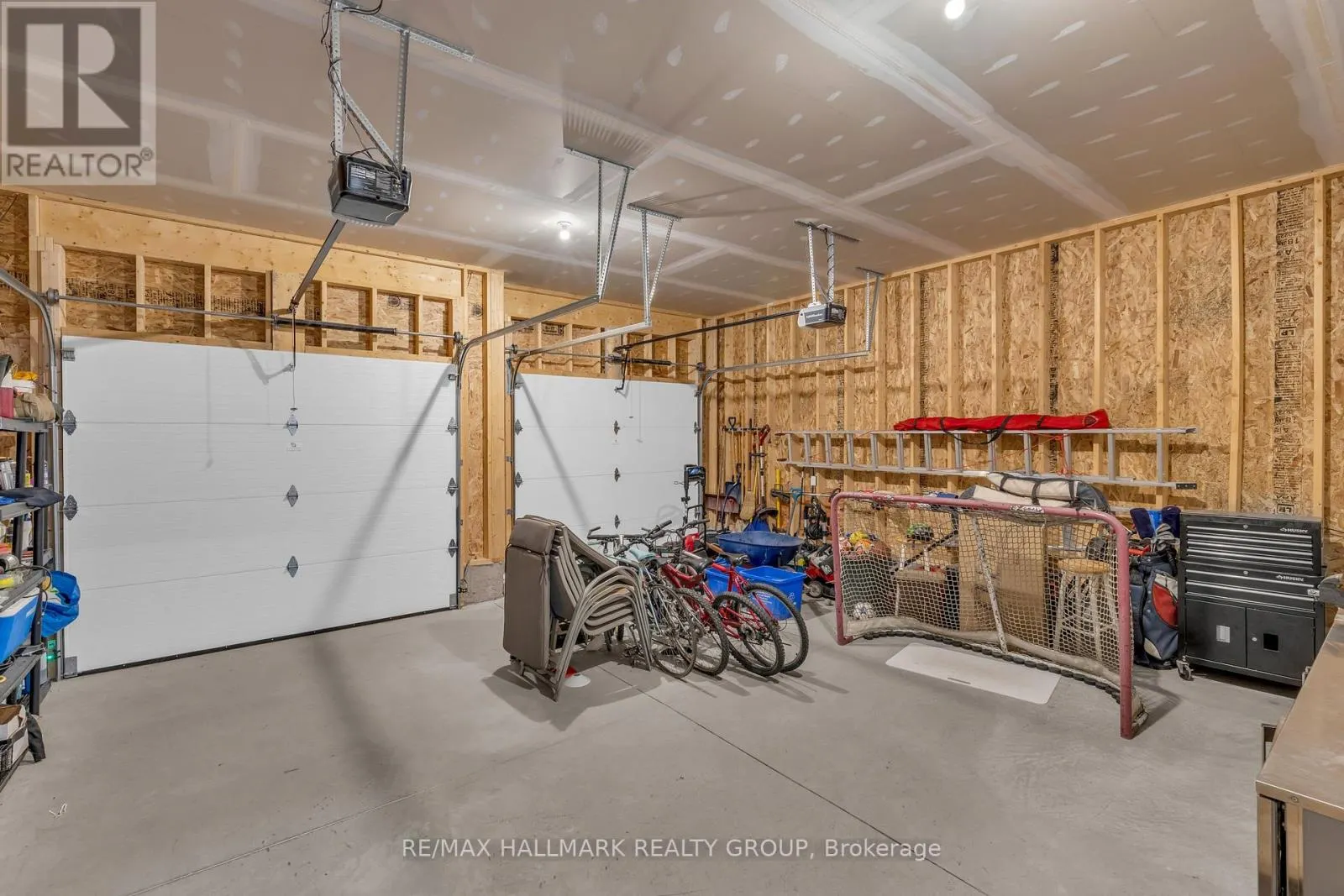 1077 SHEARER DRIVE