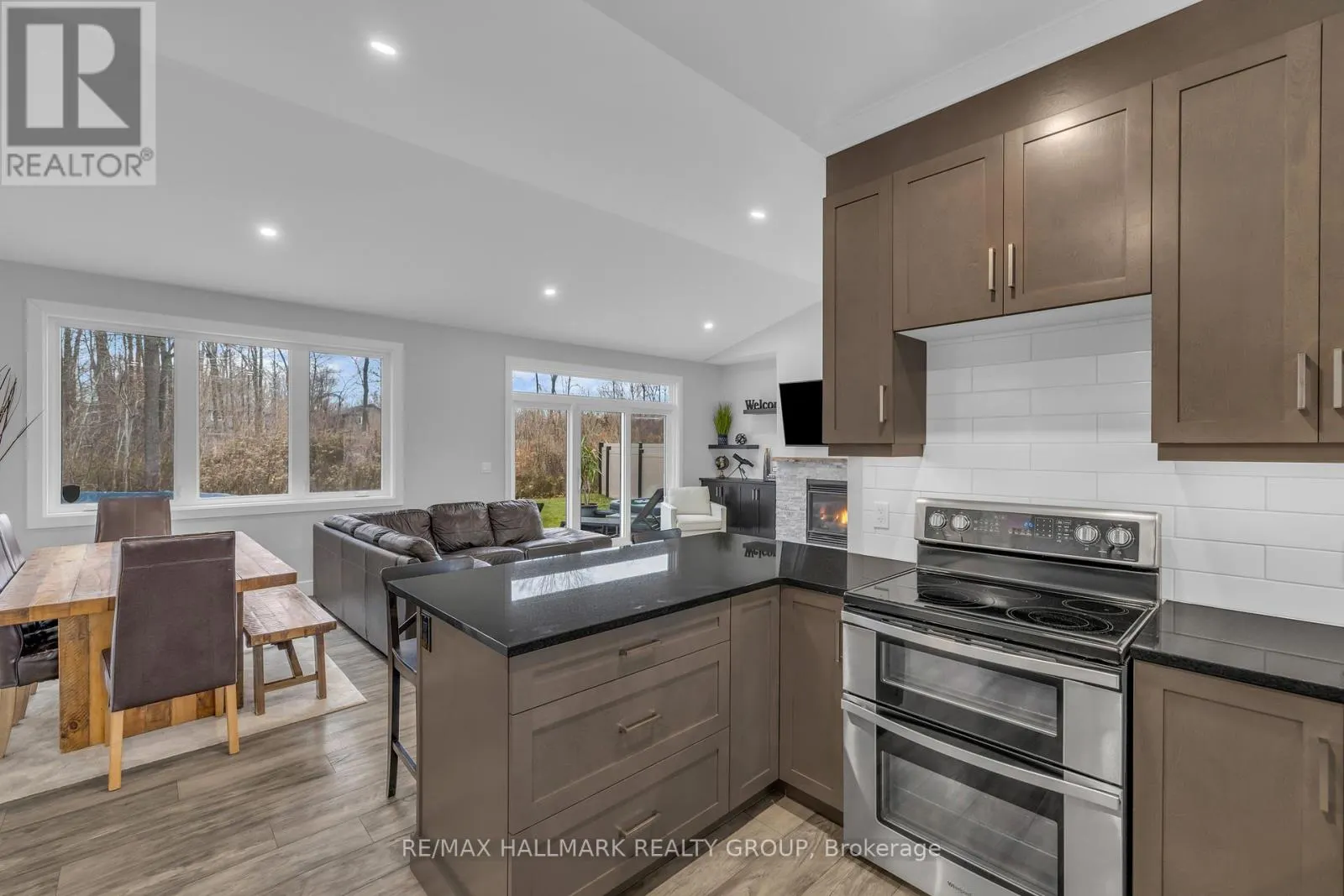 1077 SHEARER DRIVE