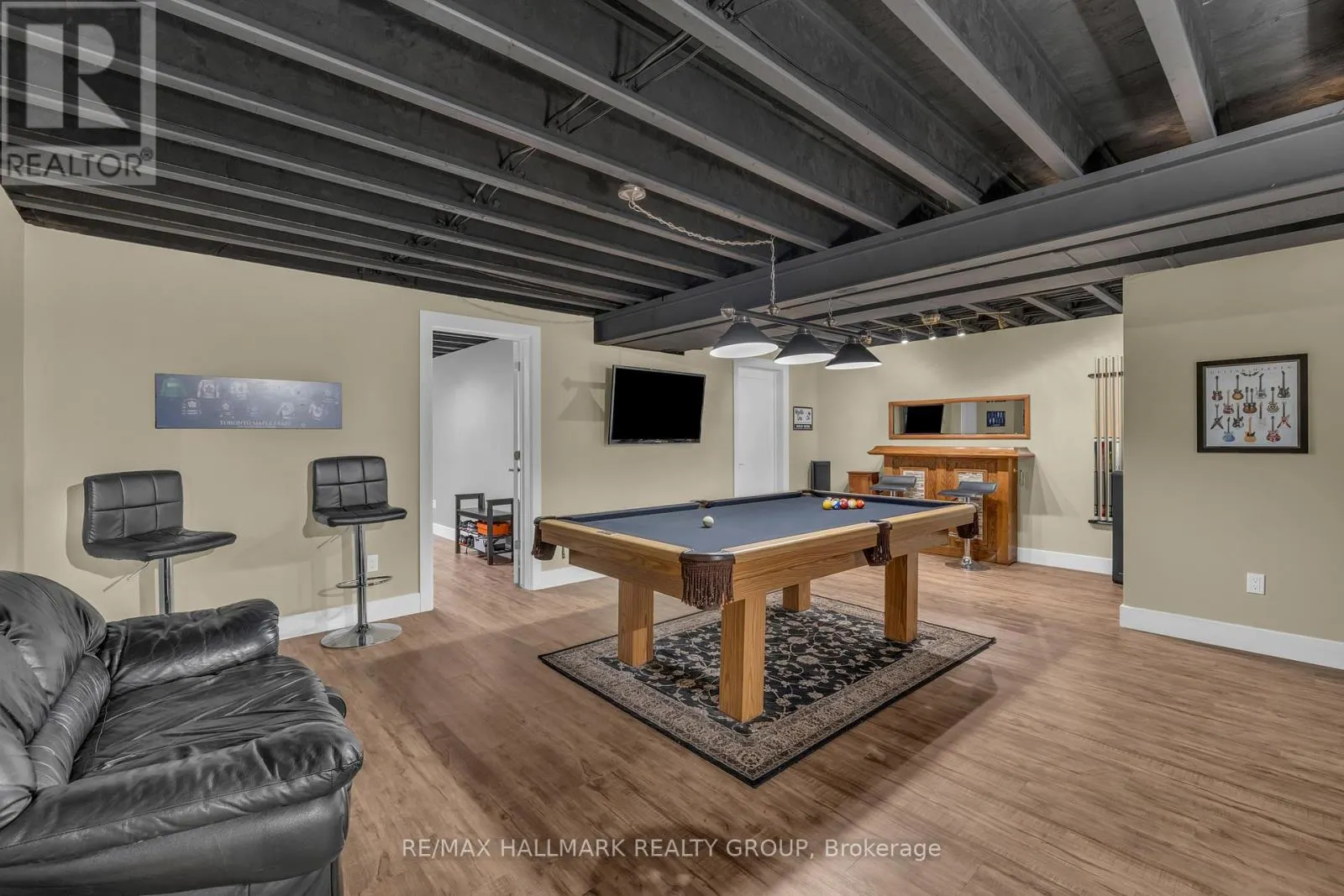 1077 SHEARER DRIVE