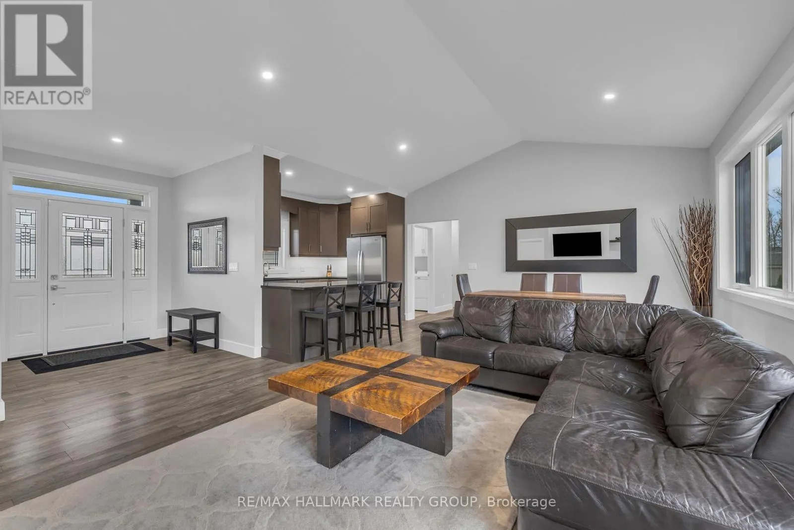1077 SHEARER DRIVE