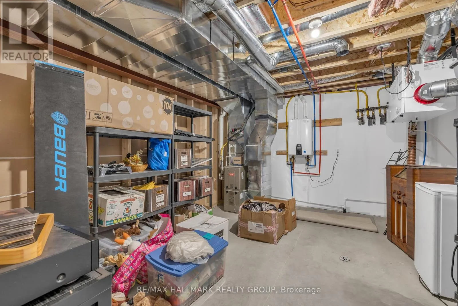 1077 SHEARER DRIVE