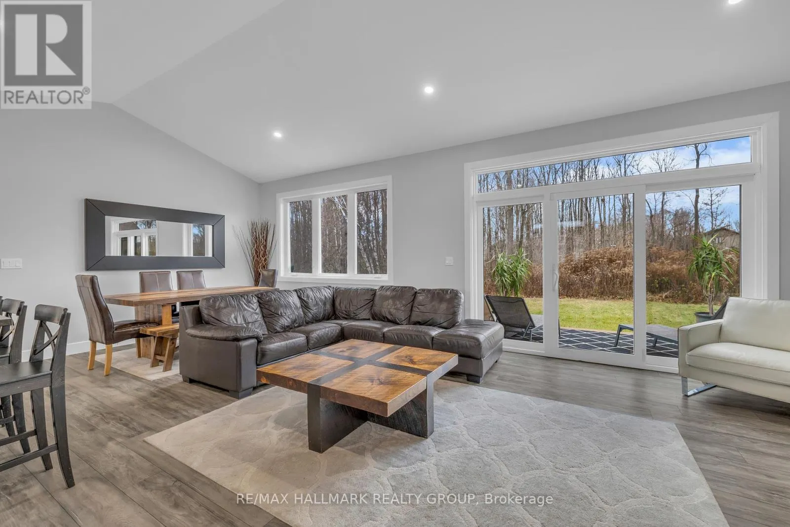 1077 SHEARER DRIVE