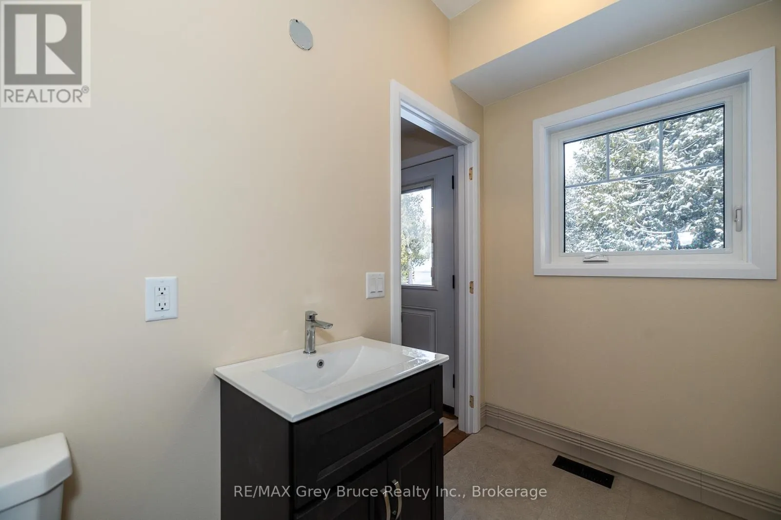 457 HURON RD ROAD