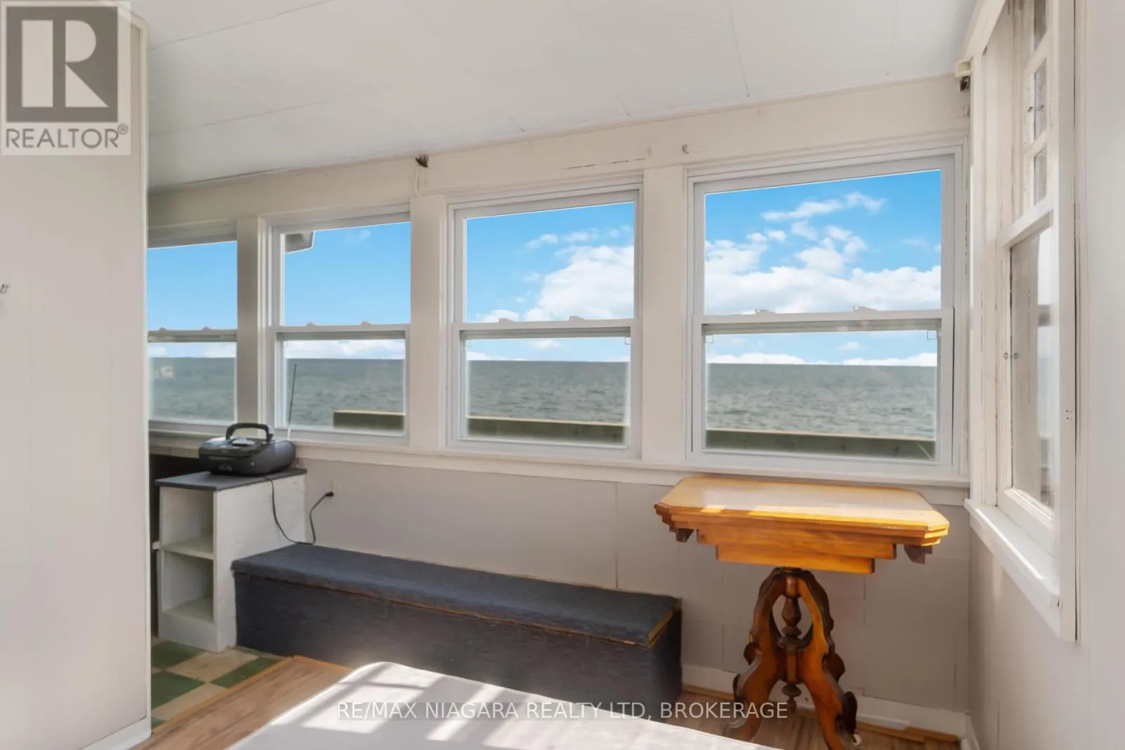 10953 LAKESHORE ROAD