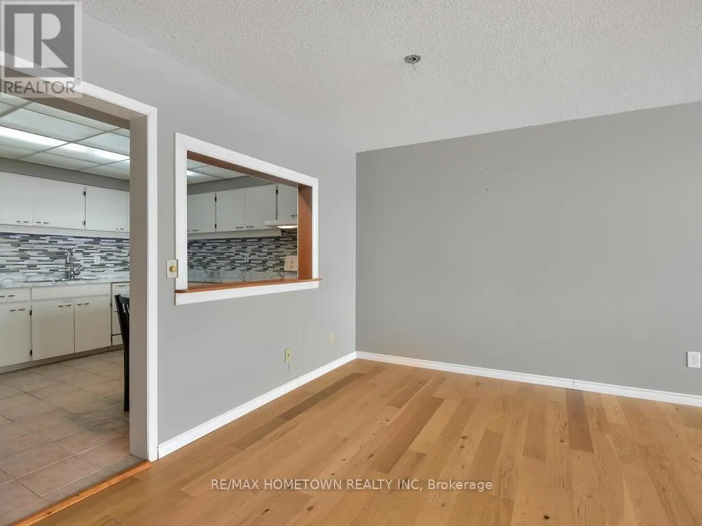 211 - 55 WATER STREET E