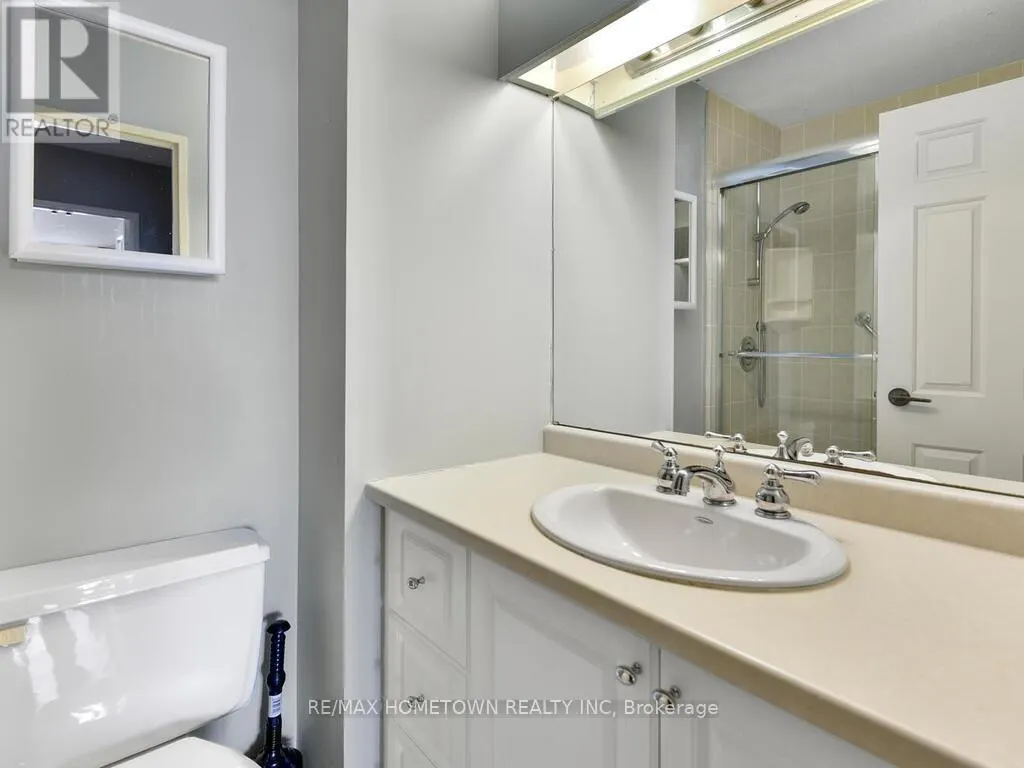 211 - 55 WATER STREET E