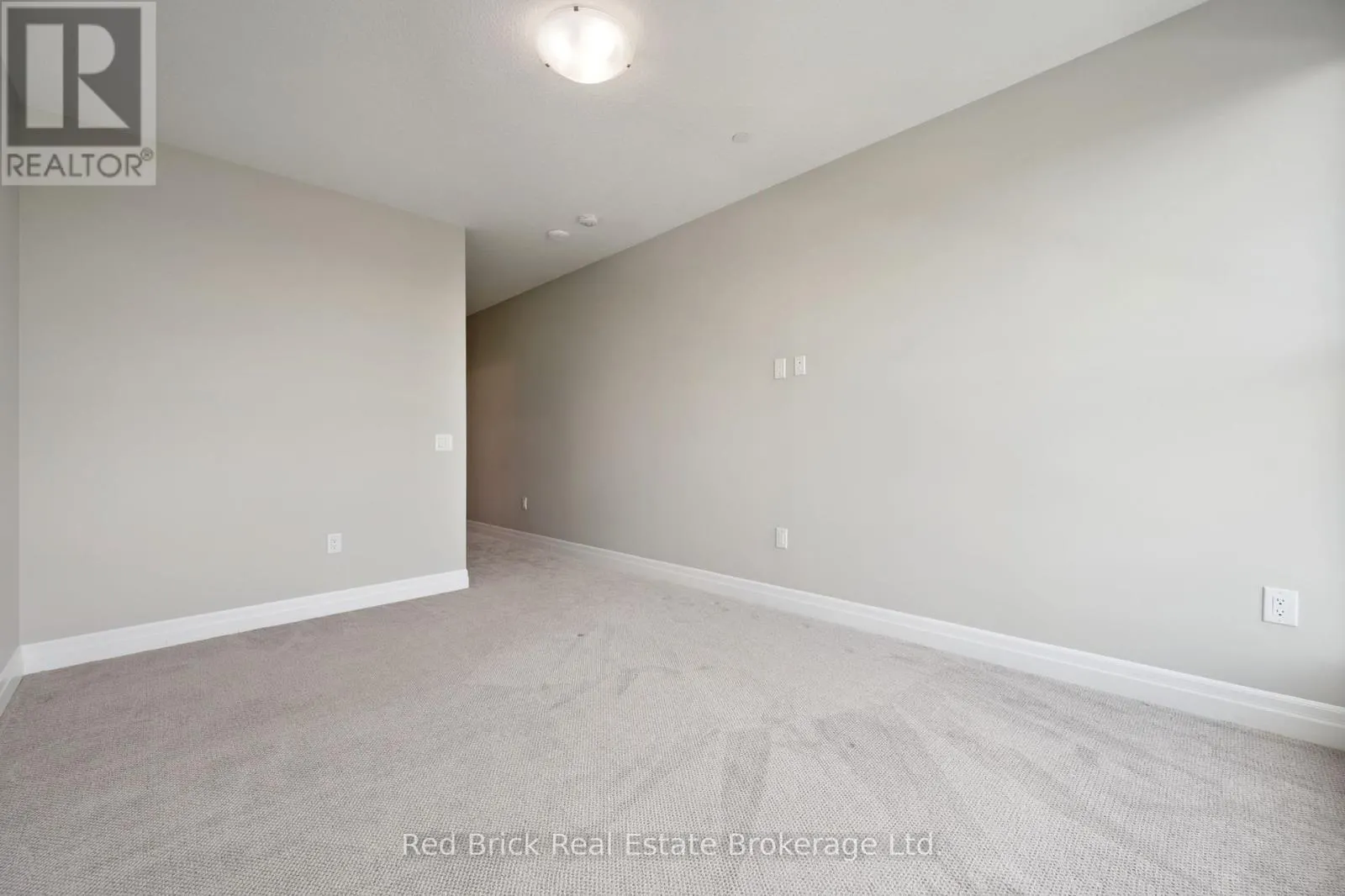 805 - 1880 GORDON STREET, #805