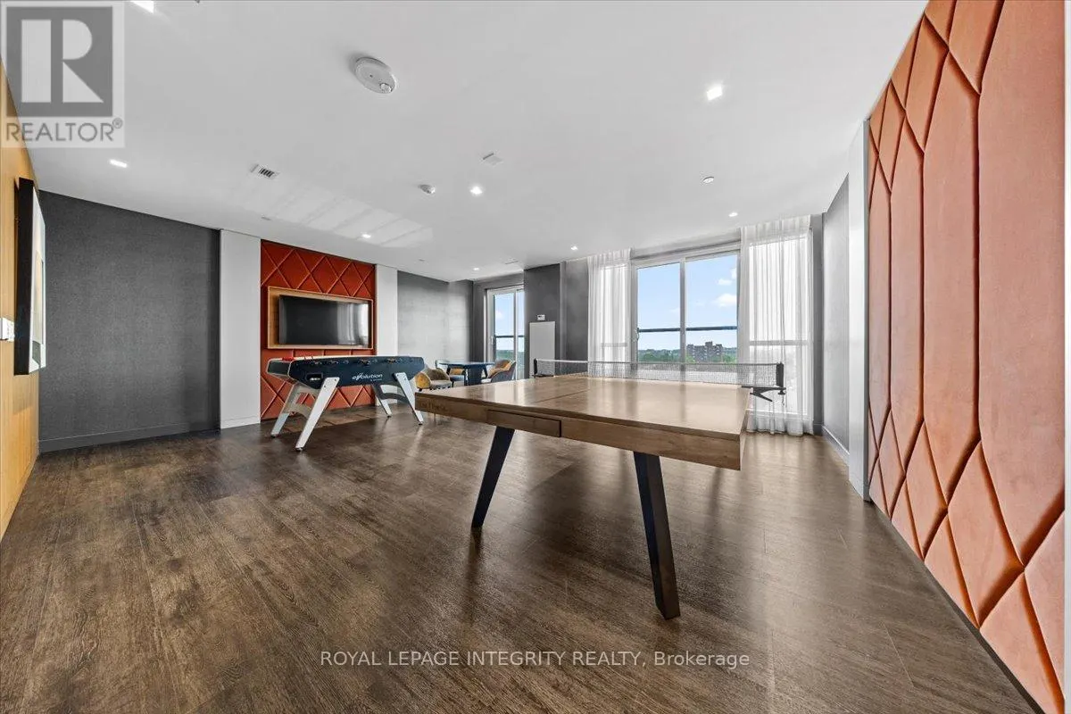 317 - 560 RIDEAU STREET