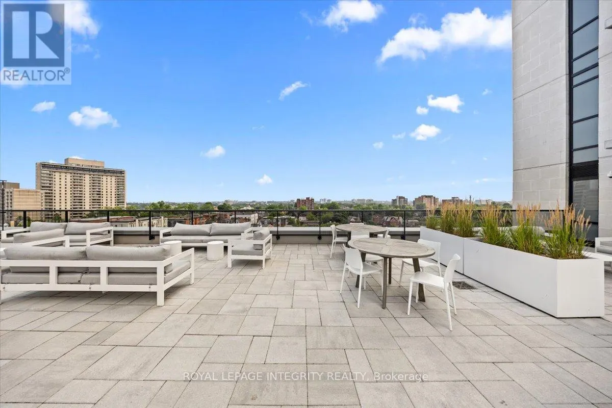 317 - 560 RIDEAU STREET