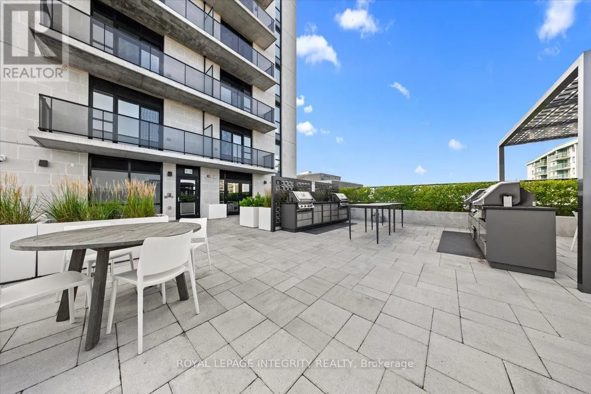 317 - 560 RIDEAU STREET