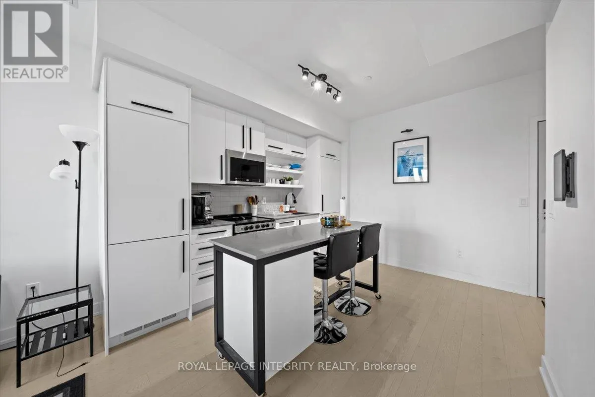 317 - 560 RIDEAU STREET