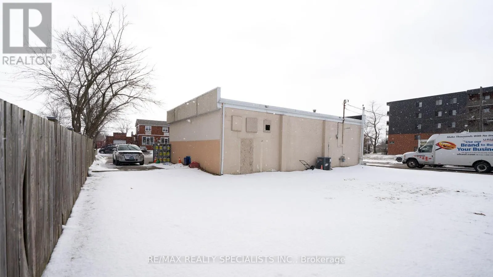 132 MAIN STREET E