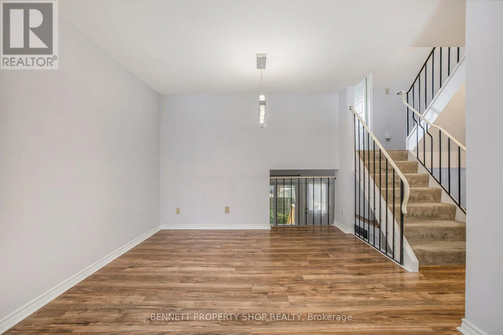 15 - 3350 SOUTHGATE ROAD