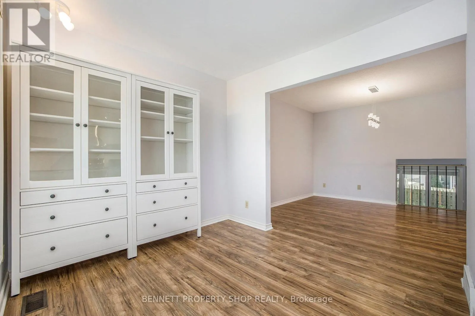 15 - 3350 SOUTHGATE ROAD