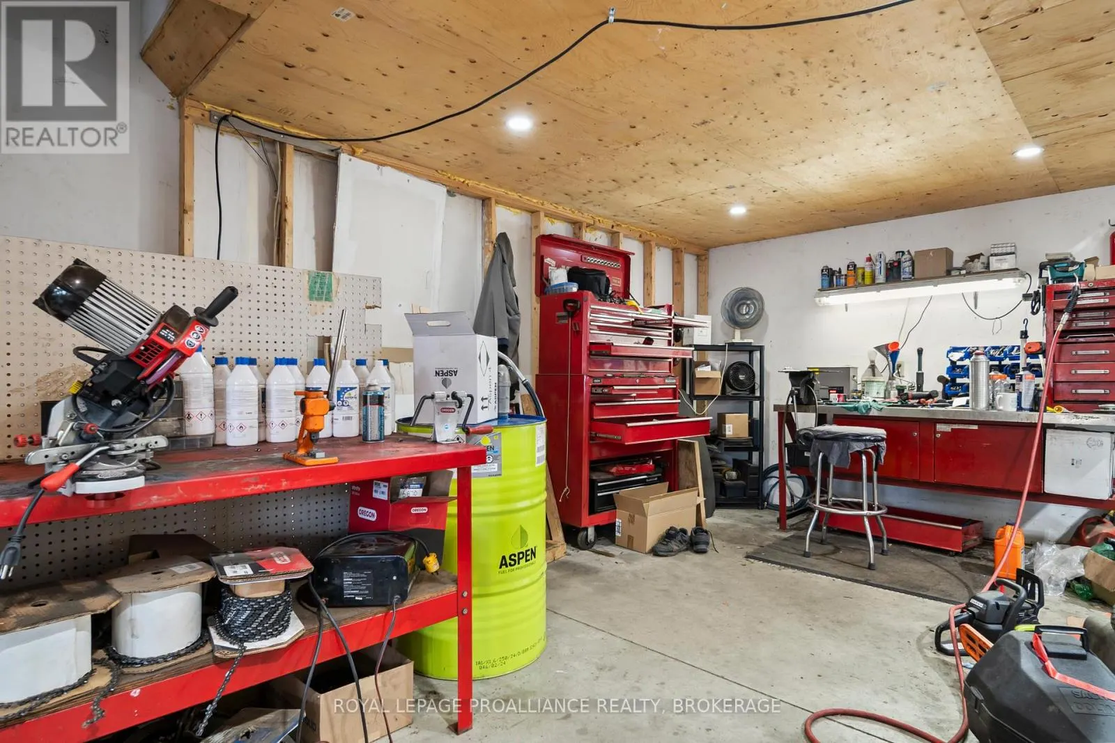 1 & 2 - 113 WILLIAM HENDERSON DRIVE, #1 & 2