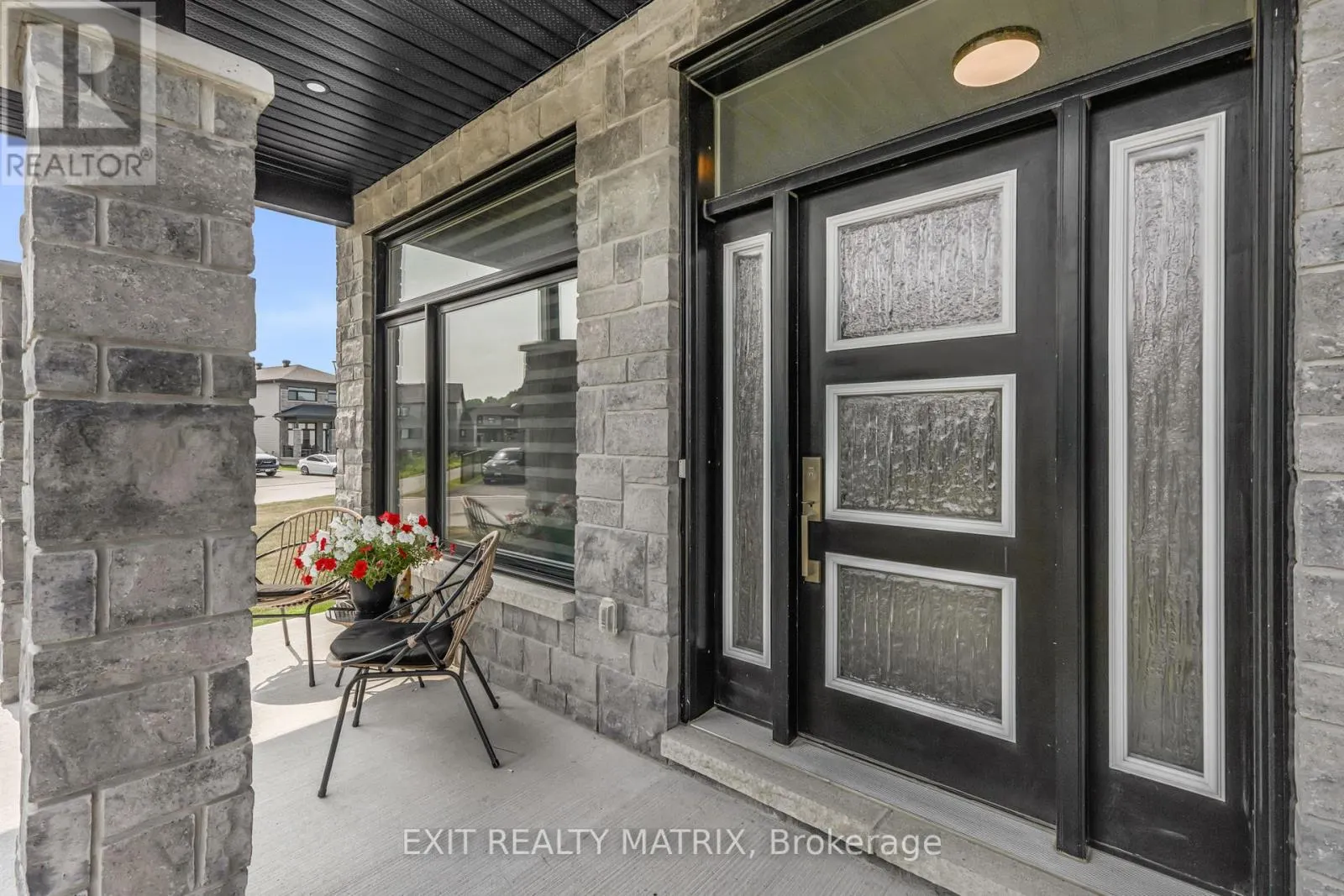 1143 AVIGNON STREET
