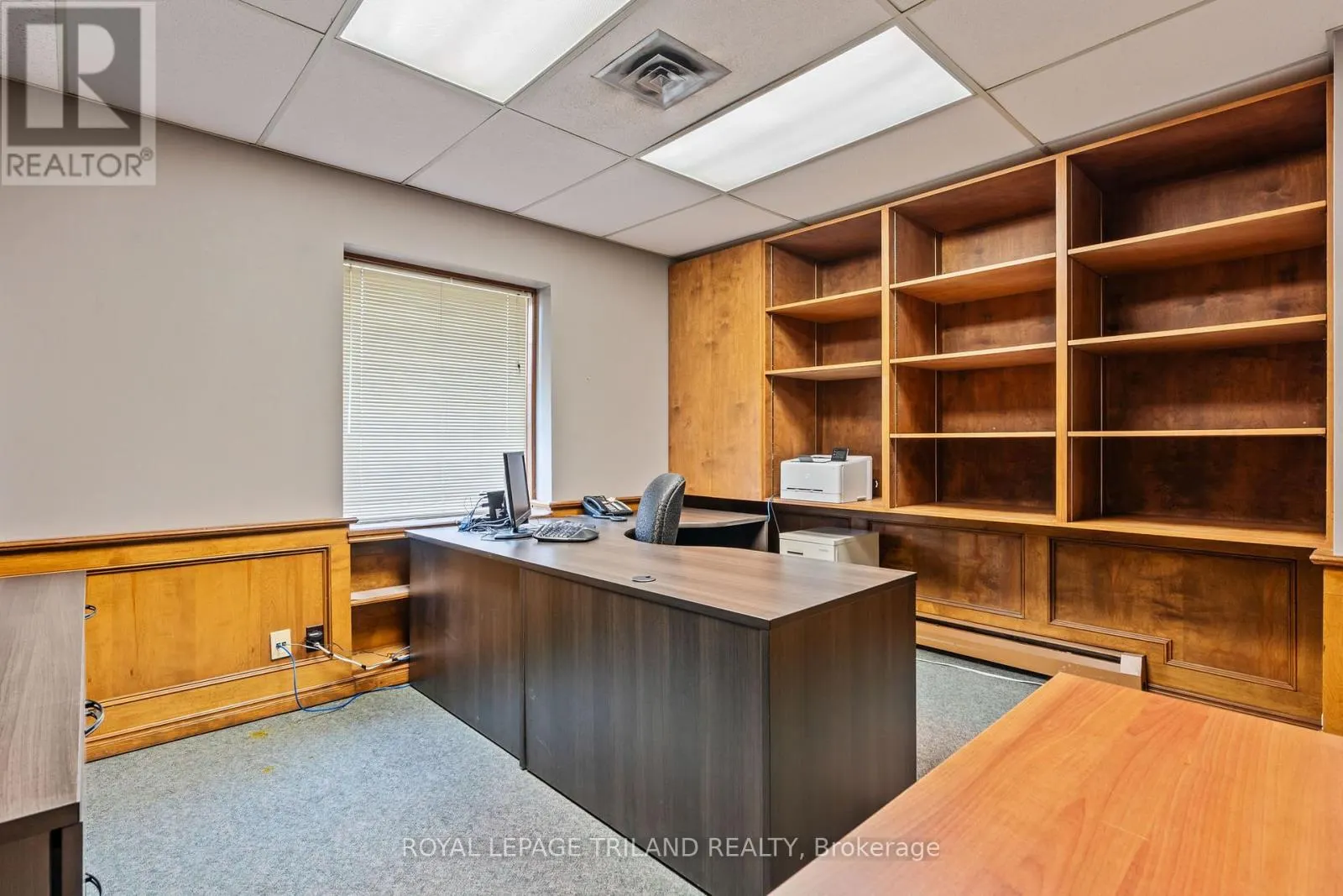 108 CENTRE STREET W