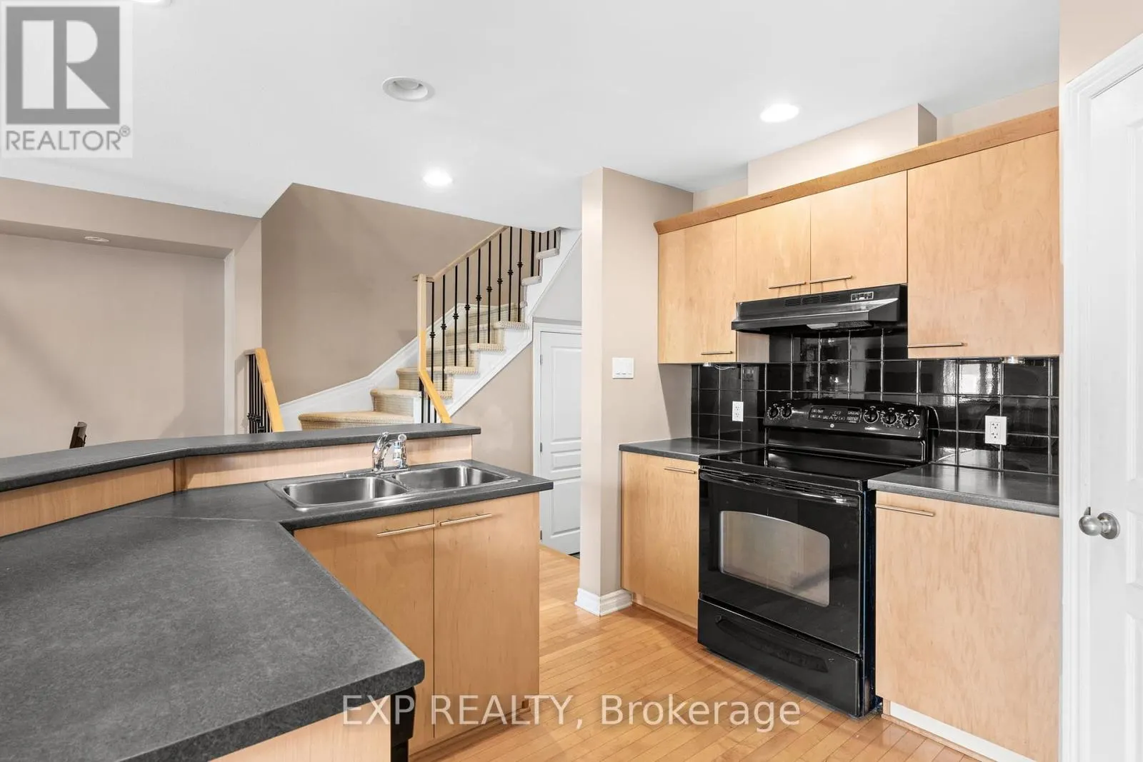 485 GREY SEAL CIRCLE