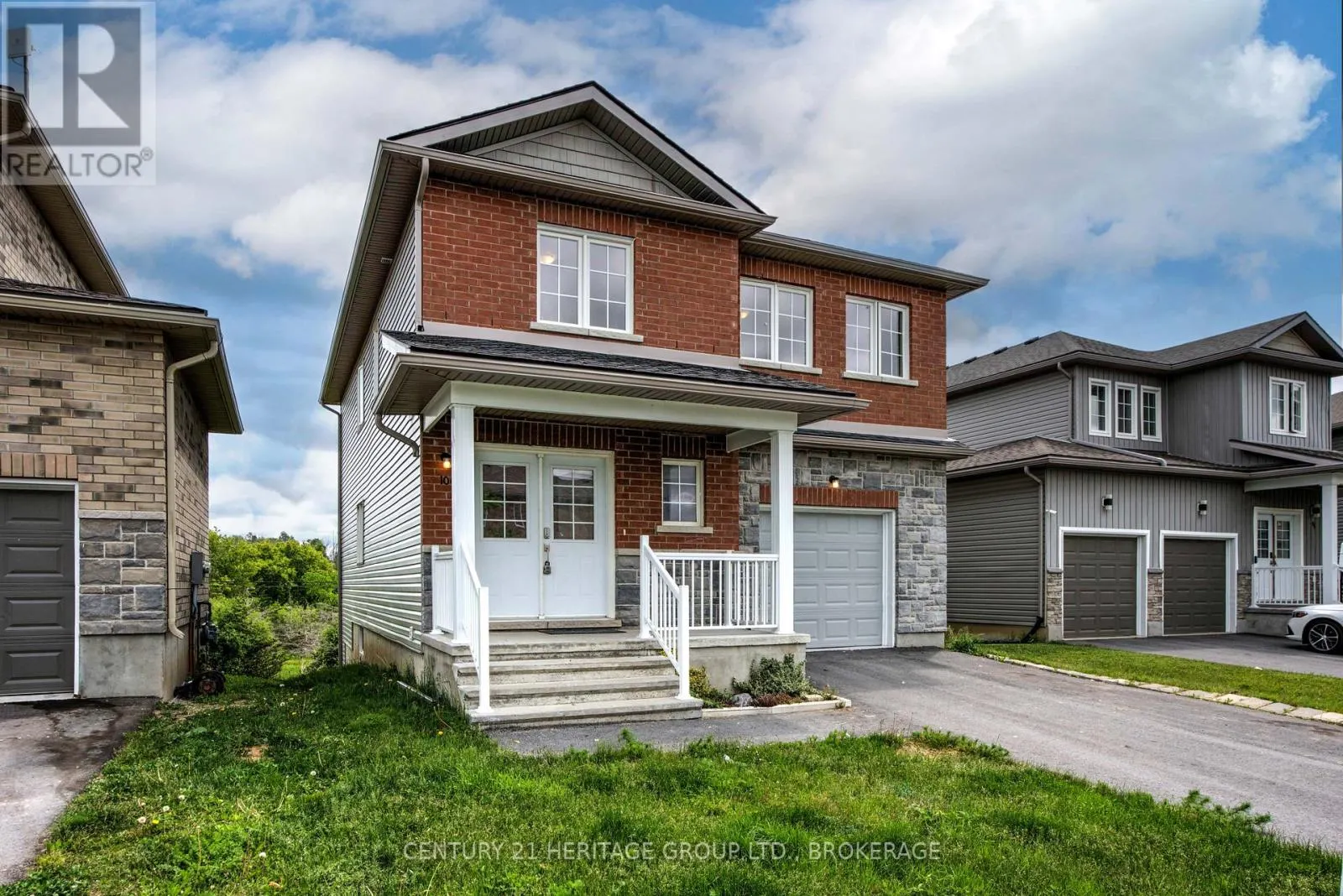 104 BRENNAN CRESCENT