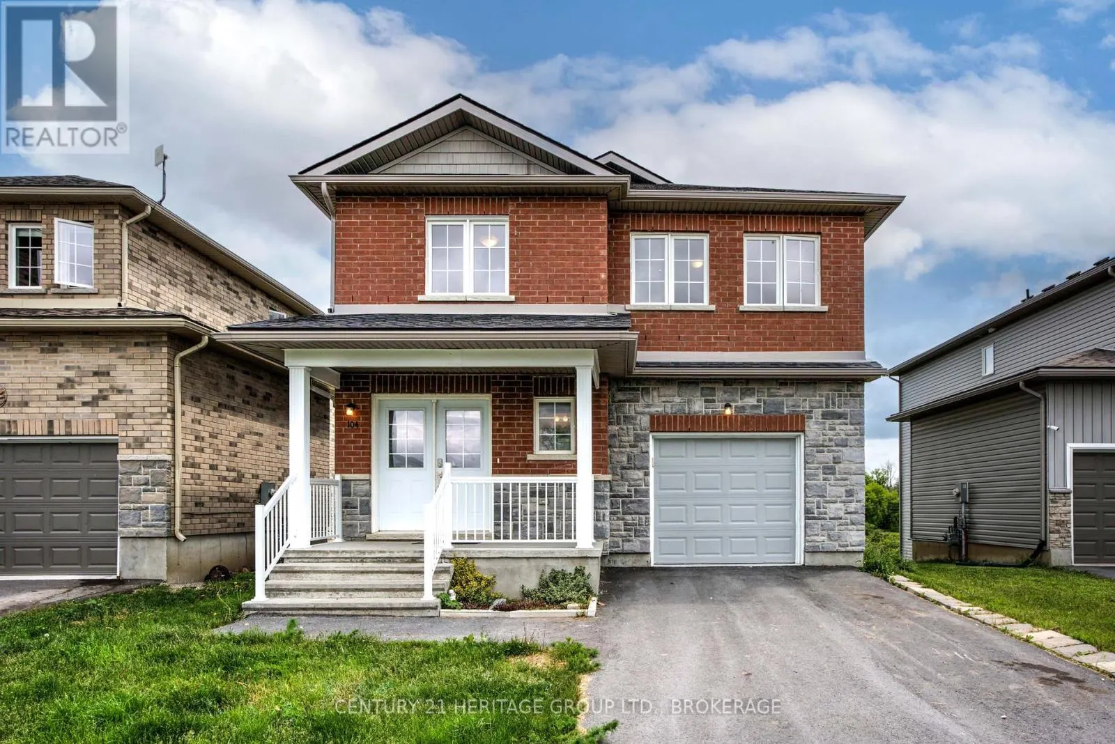 104 BRENNAN CRESCENT