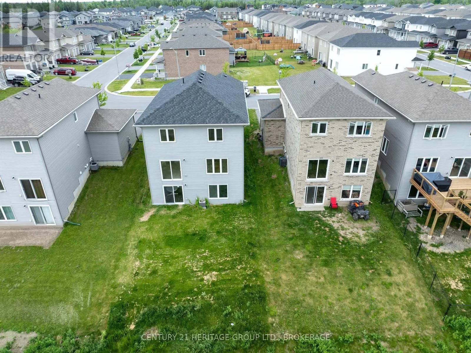 104 BRENNAN CRESCENT