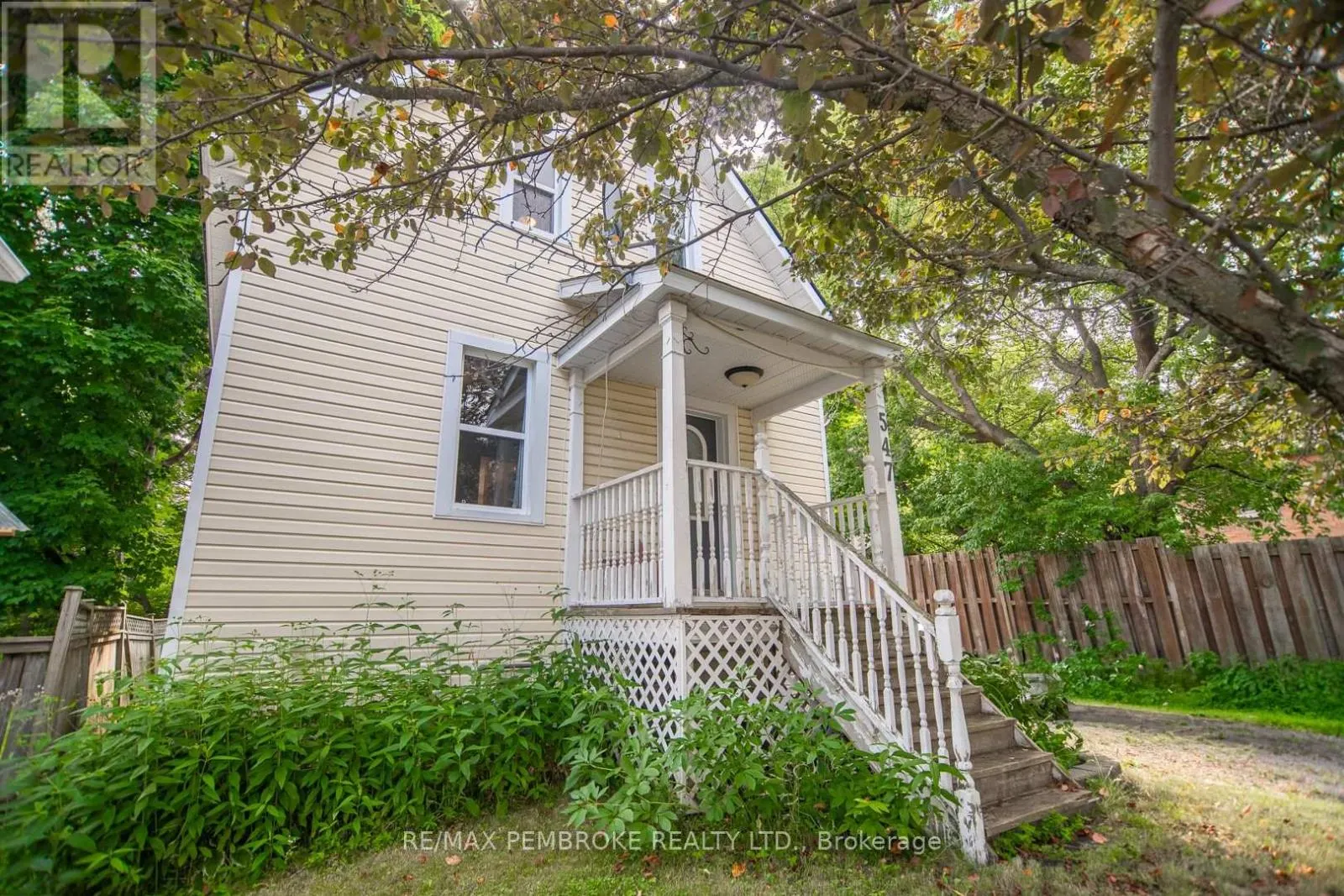 547 MACKAY STREET