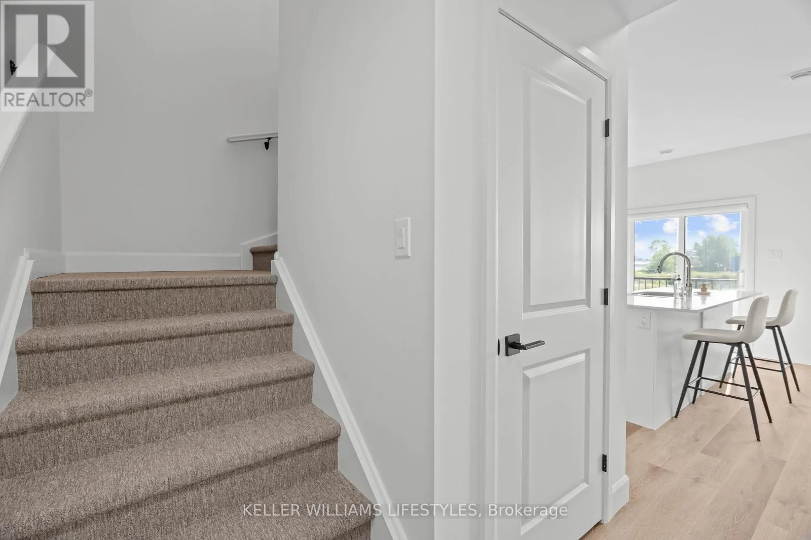 38 - 470 DARCY DRIVE, #38