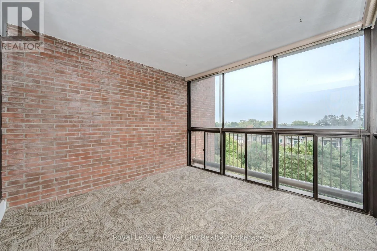 608 - 22 MARILYN DRIVE, #608