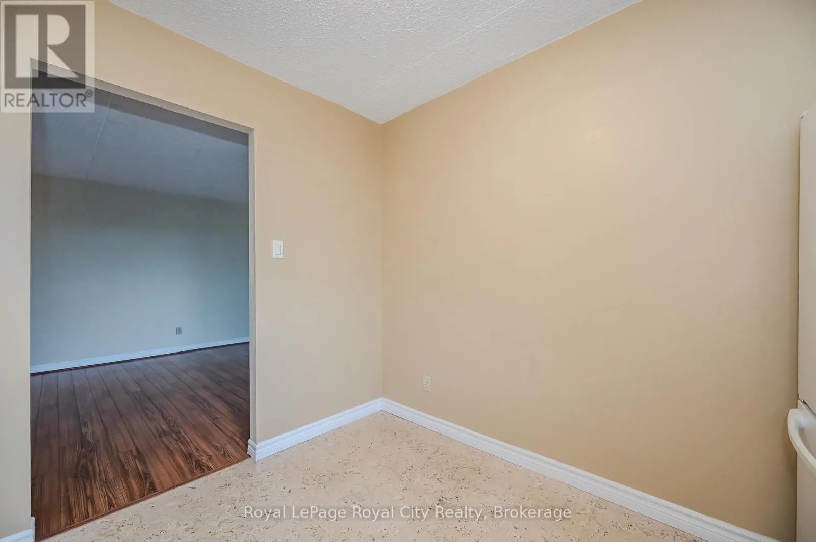 608 - 22 MARILYN DRIVE, #608