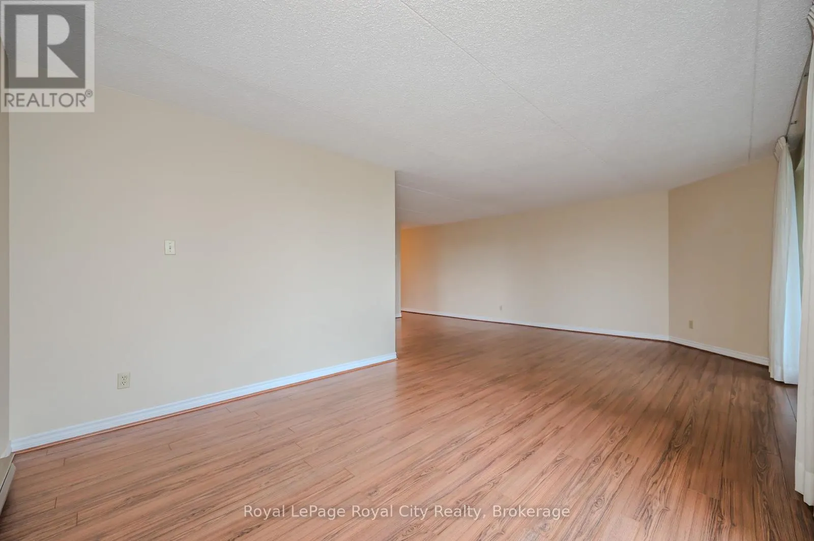 608 - 22 MARILYN DRIVE, #608