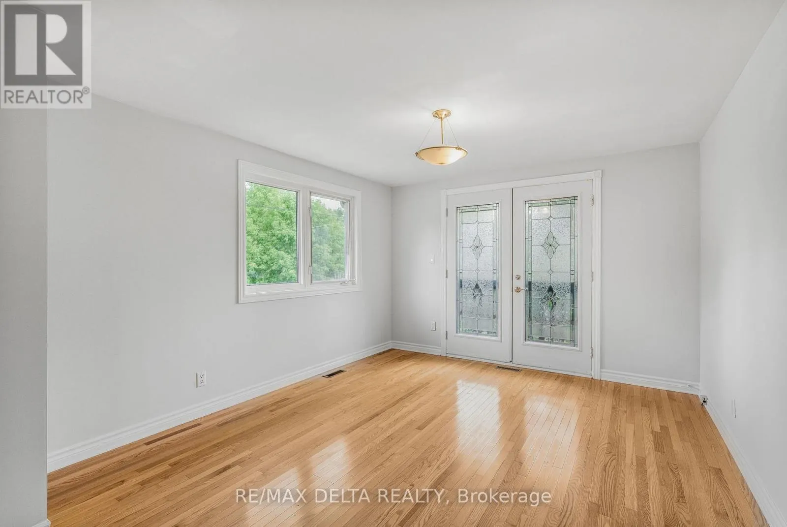 353 RUSSELL ROAD