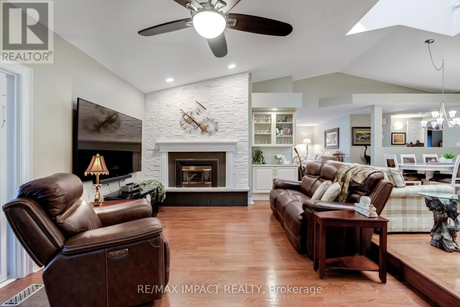 8 SYLVAN COURT